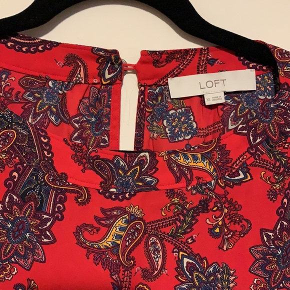 NWOT LOFT blouse - Picture 3 of 6